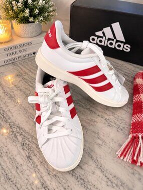 Adidas Streettalk White Red Stripe Sneakers Women’s 7 Youth 5.5 NWT
